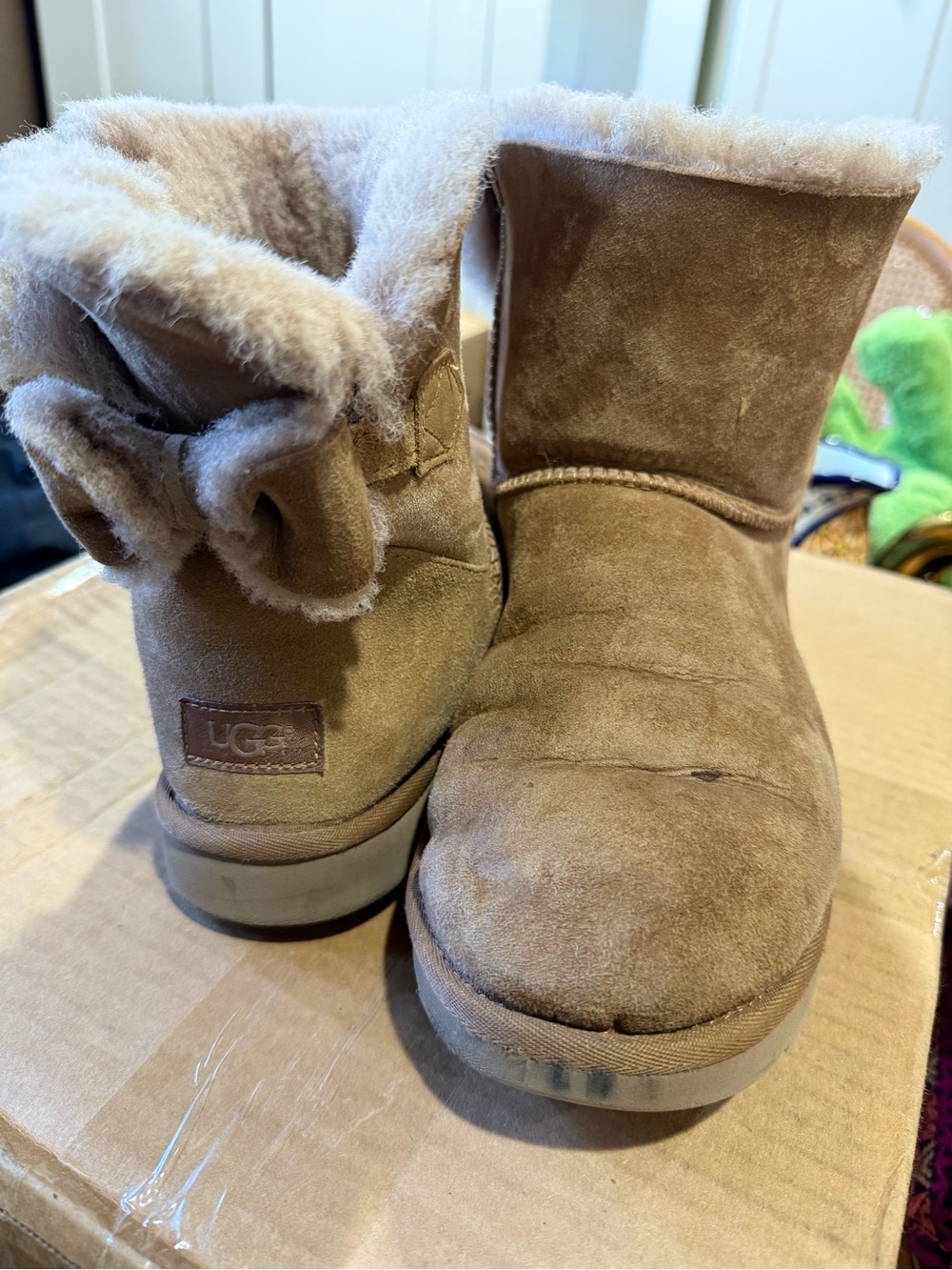 UGG Short Chestnut Suede Shearling Boots